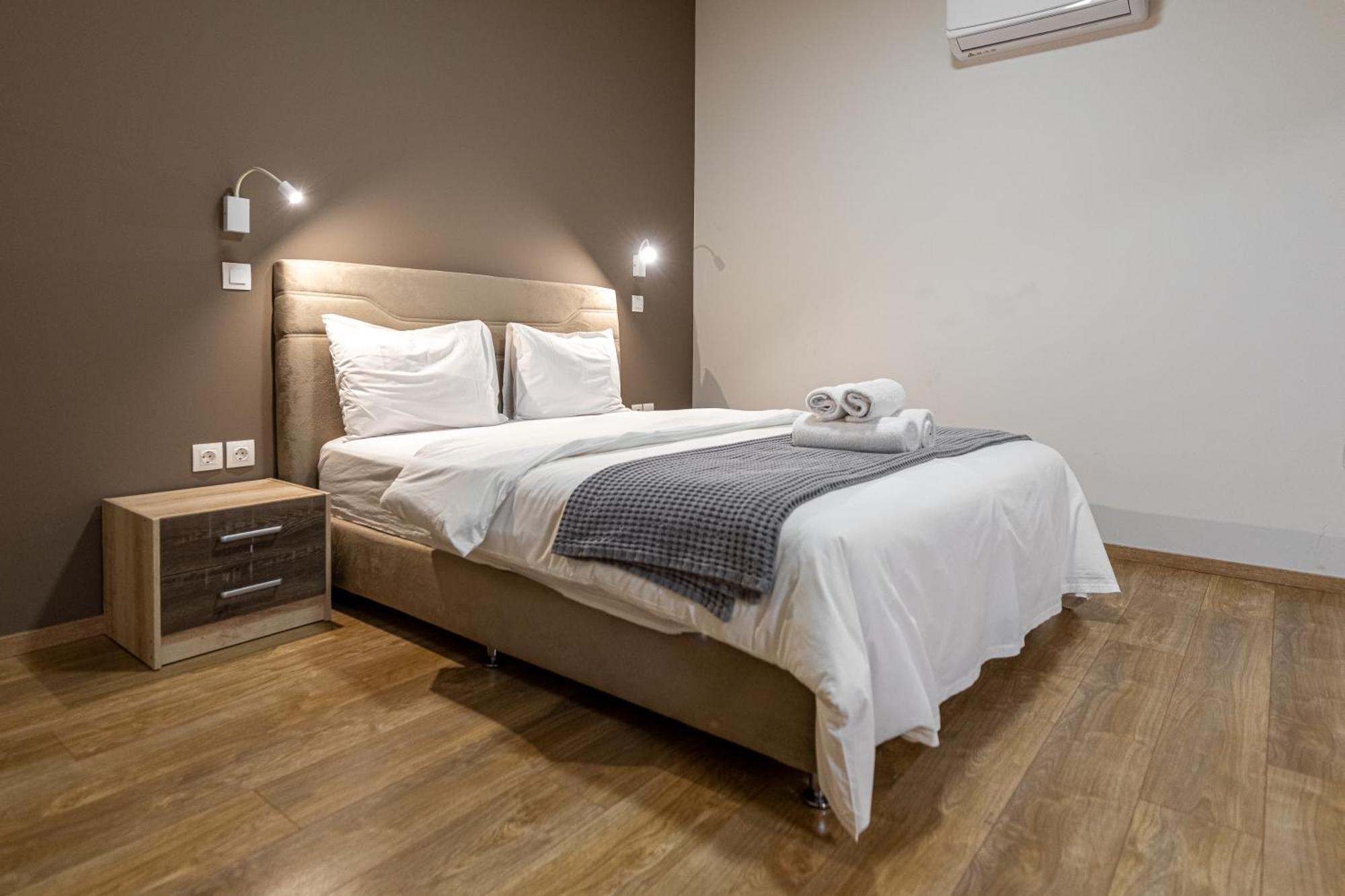 Athenian Infinity Apartments Bagian luar foto