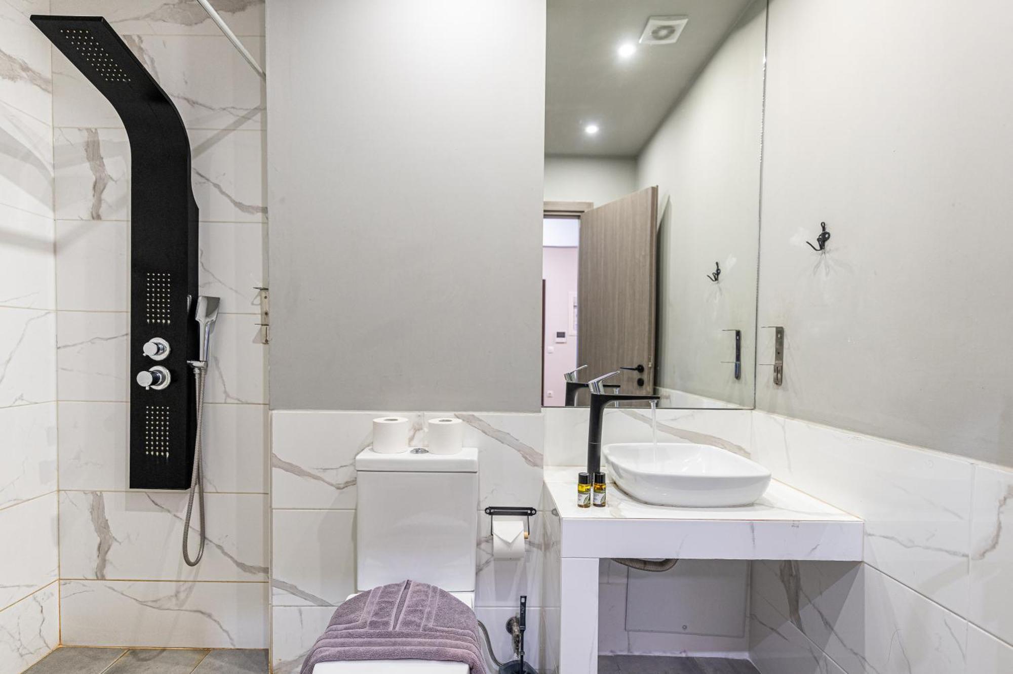 Athenian Infinity Apartments Bagian luar foto