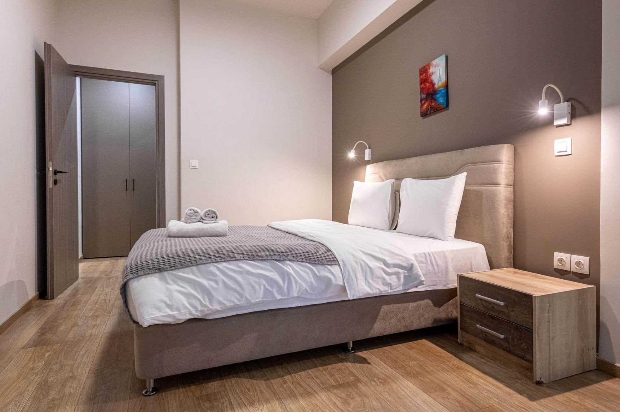 Athenian Infinity Apartments Bagian luar foto