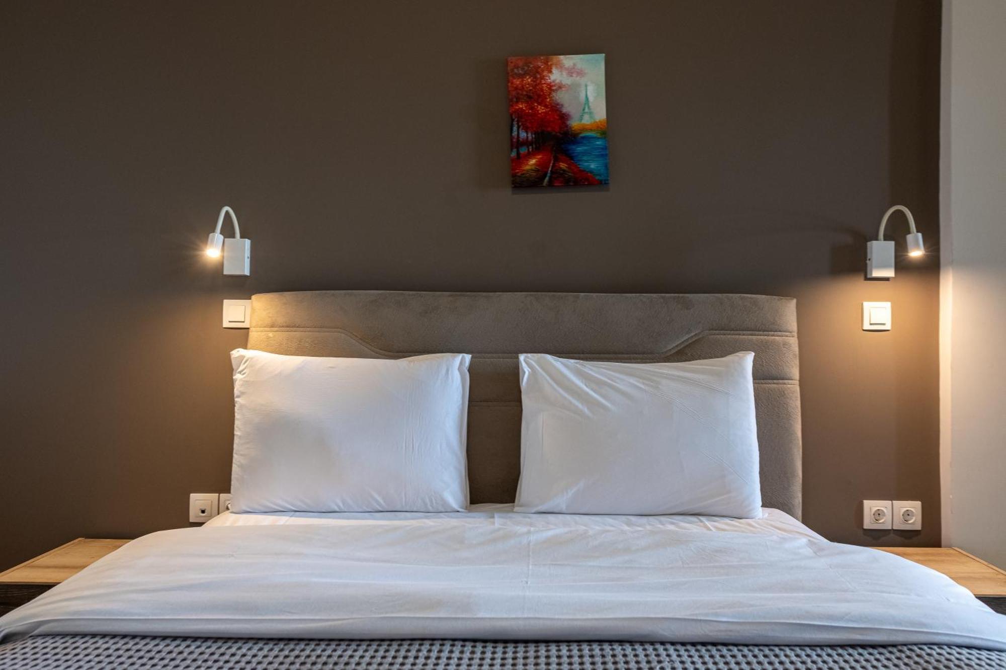 Athenian Infinity Apartments Bagian luar foto