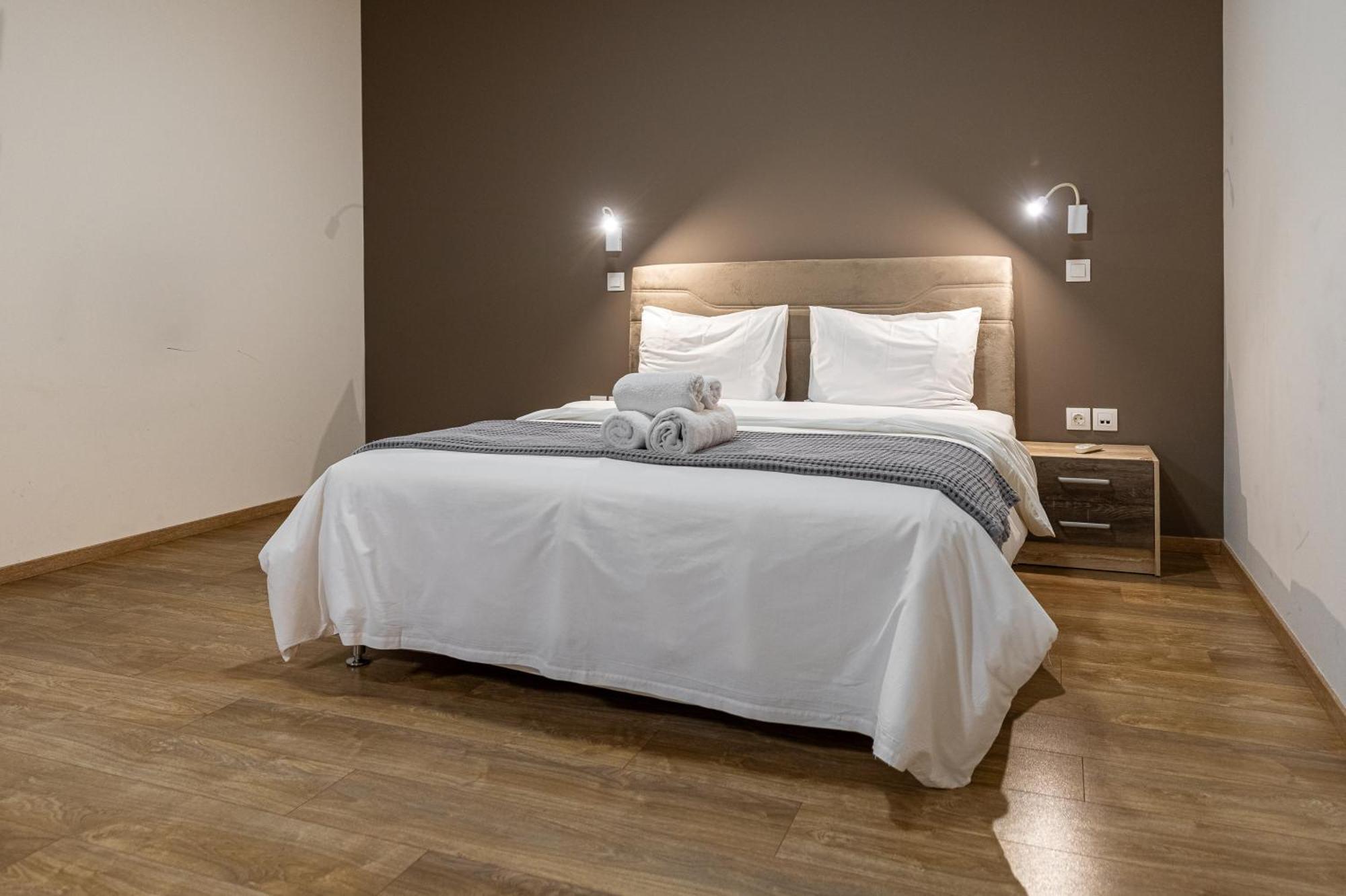 Athenian Infinity Apartments Bagian luar foto