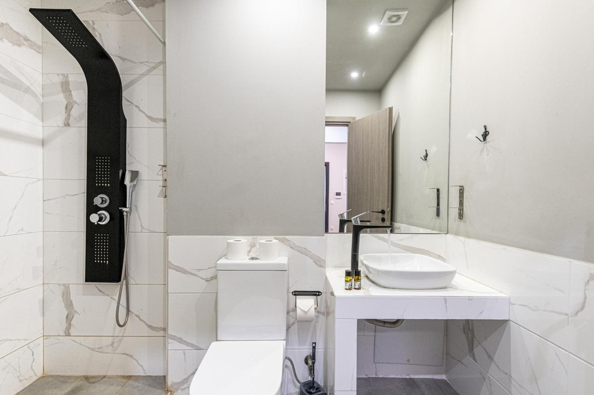 Athenian Infinity Apartments Bagian luar foto
